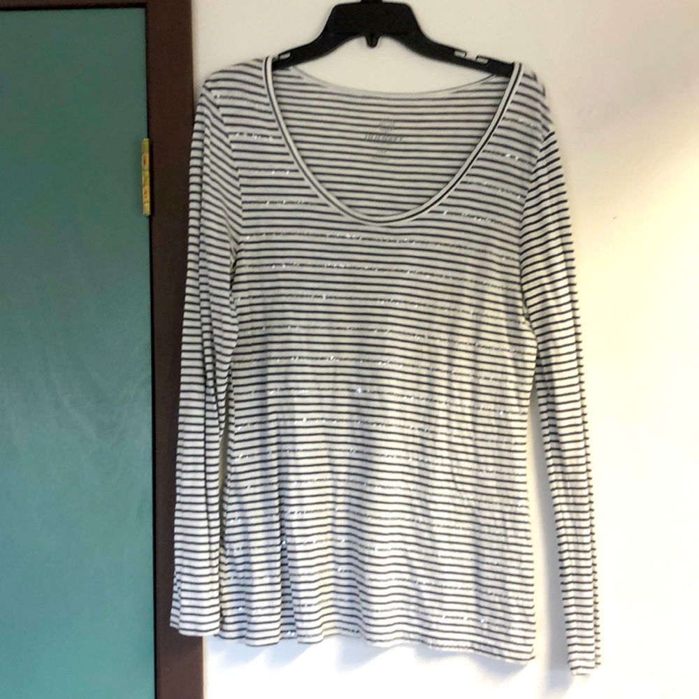 Large Old Navy scoop necked long sleeve striped tee